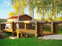 деревянный мостик